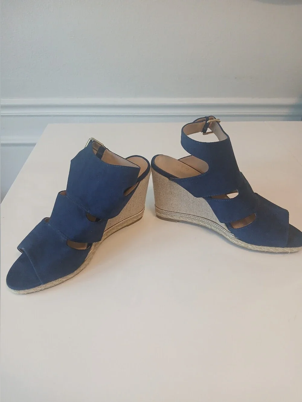 Apartment 9 Wedge Sandal Size 8.5